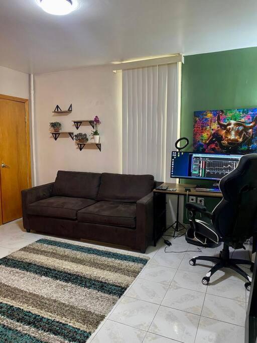 Cozy Private Apt 10 Min From Manhattan Subway! Ню Йорк Екстериор снимка